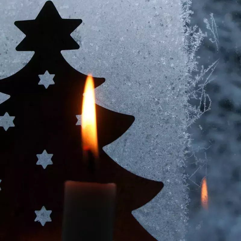你知道嗎？聖誕節在窗台點蠟燭含義多 起源於殖民時代